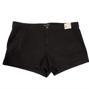 Express NWT Mid Rise Shortie Short, Black, Size 18